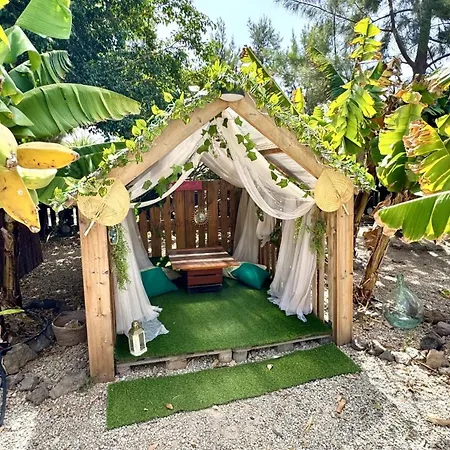 Privado Serendipia Natural Club Exclusive Сasa de vacaciones Buzanada