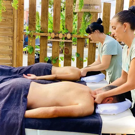 Privado Serendipia Natural Club Exclusive * Бусанада
